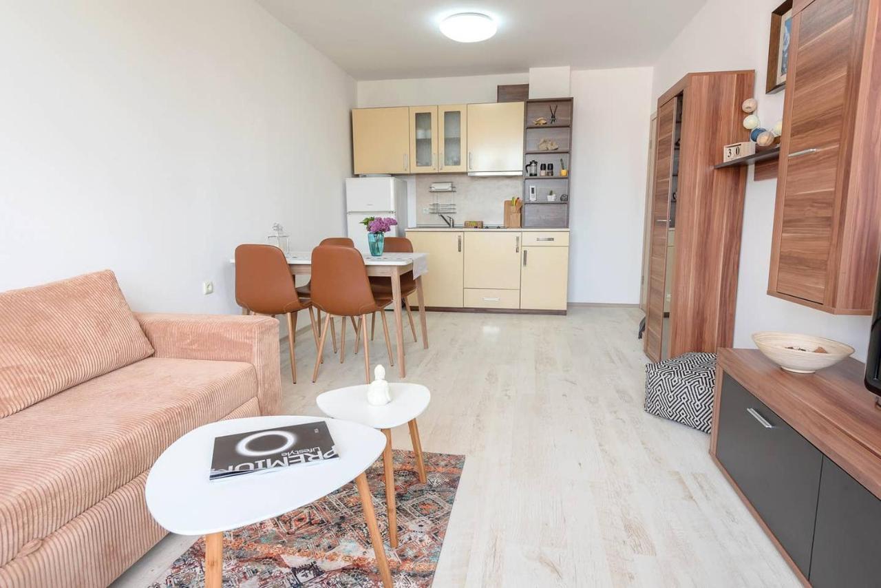 Apartment Gendar Delux, Sunny Island, Czernomorec Zewnętrze zdjęcie